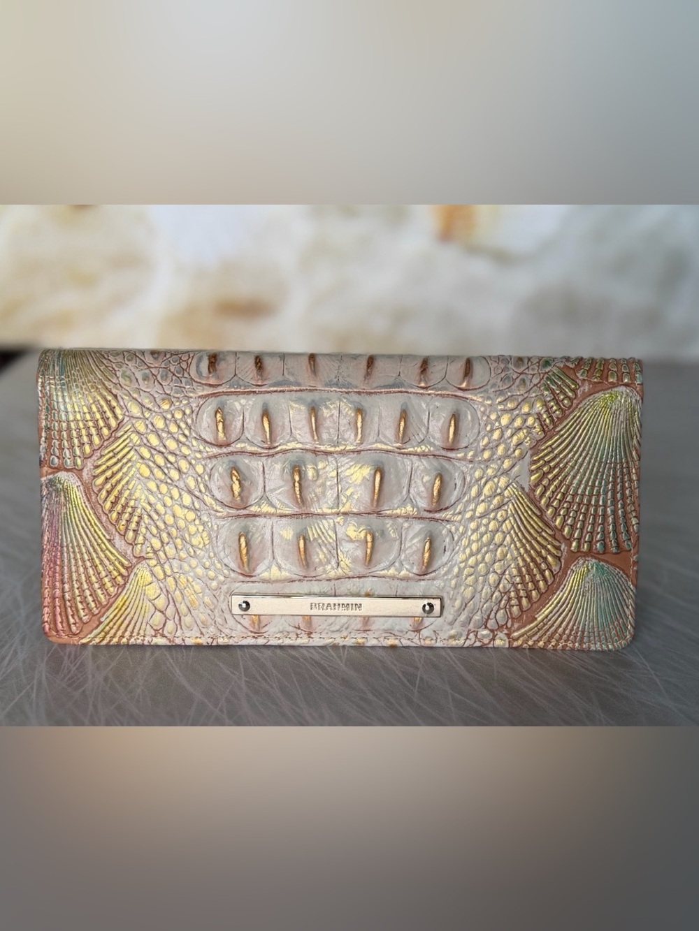 Brahmin ADY Wallet in SCALLOP BONDI Seashell NWT HARD TO FIND PRICE FIRM
